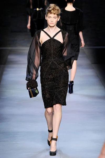 Look 34